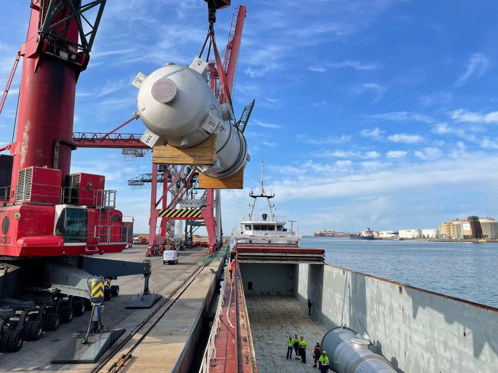 Project logistics – successfully transporting heavy cargo